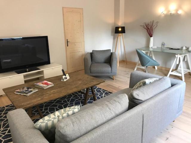Logis Hotel La Benoite Salles-Arbuissonnas-en-Beaujolais Εξωτερικό φωτογραφία